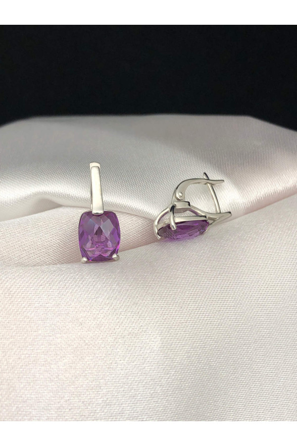 Valgest kullast aleksandriidikiviga kõrvarõngad Inglise lossil 0/44 40