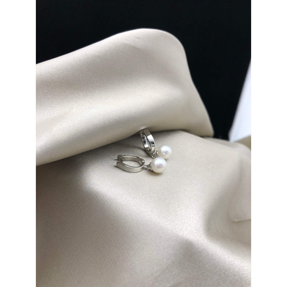 Серьги в белом золоте с жемчугом на английском замке 0/55 275