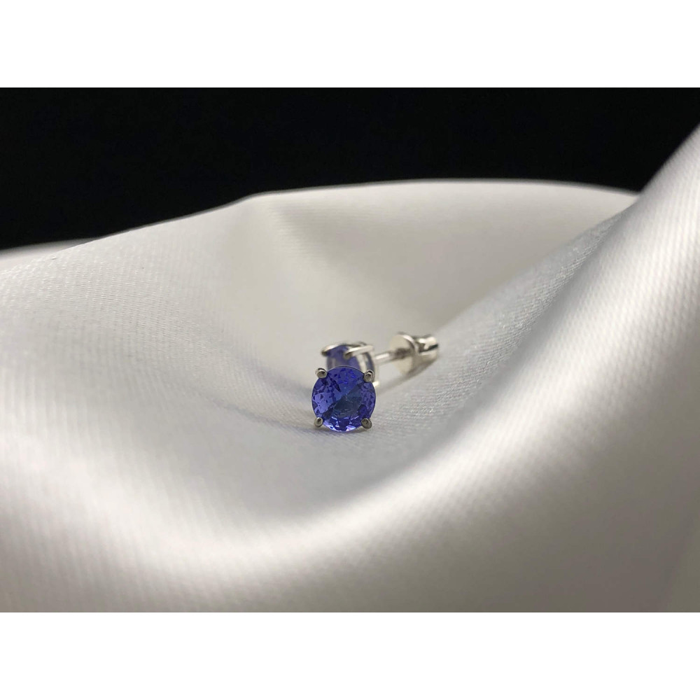 Пусеты в белом золоте с танзанитами и с черным родием 0/44 98