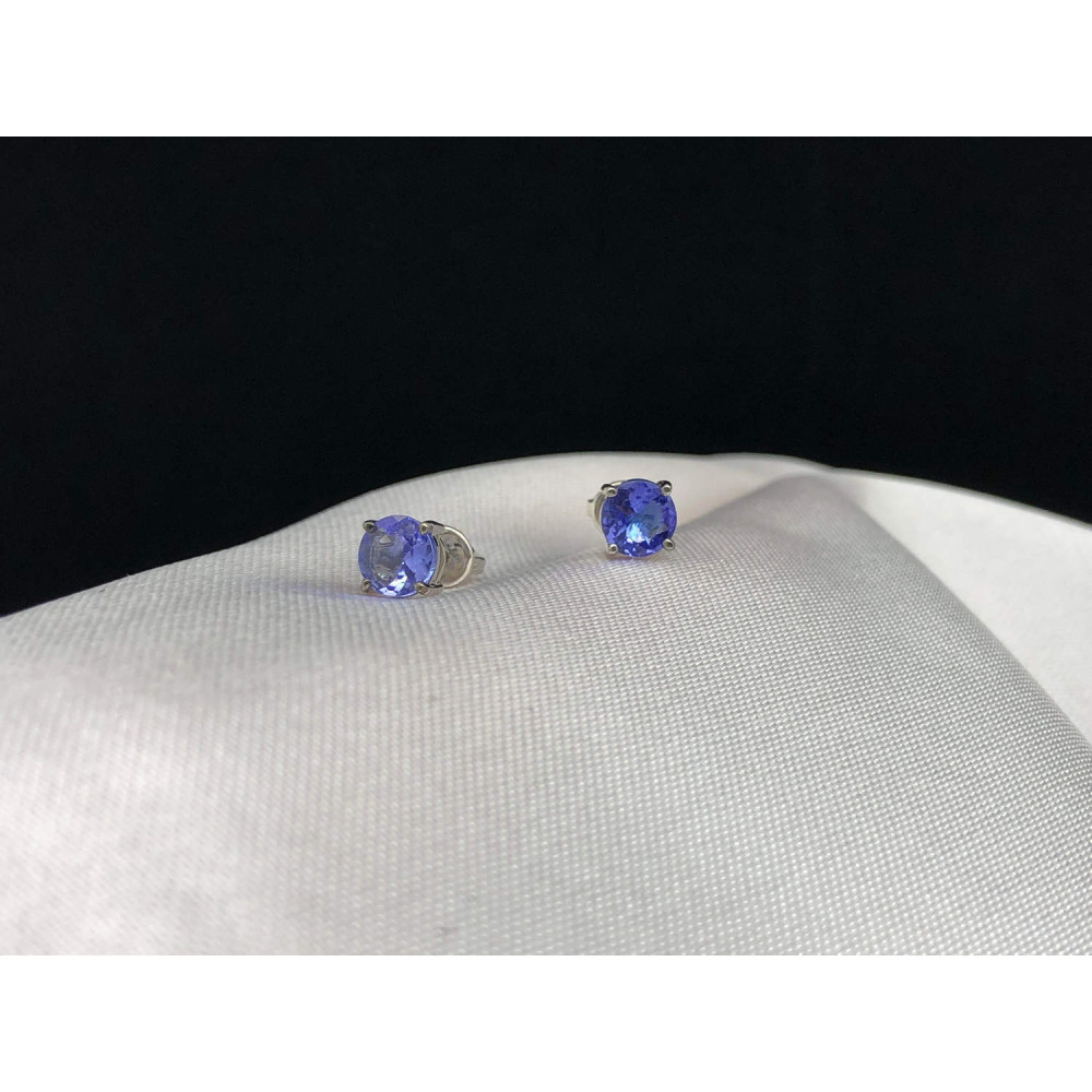 Пусеты в белом золоте с танзанитами и с черным родием 0/44 98