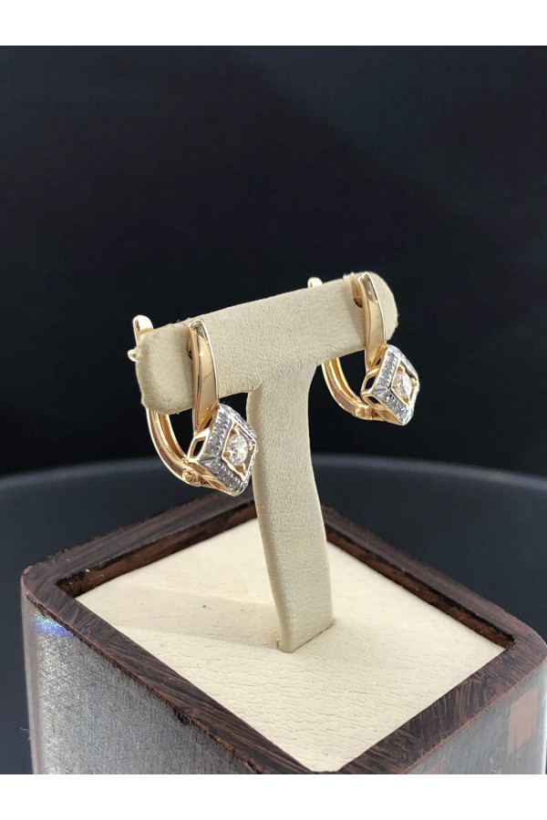 Inglise lukuga kuldkõrvarõngad teemantidega 1/56 178