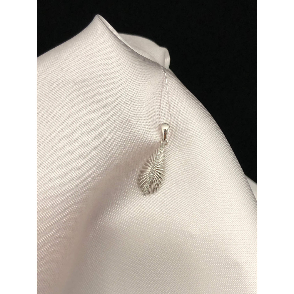 Подвеска из белого золота с бриллиантами 0/44 22