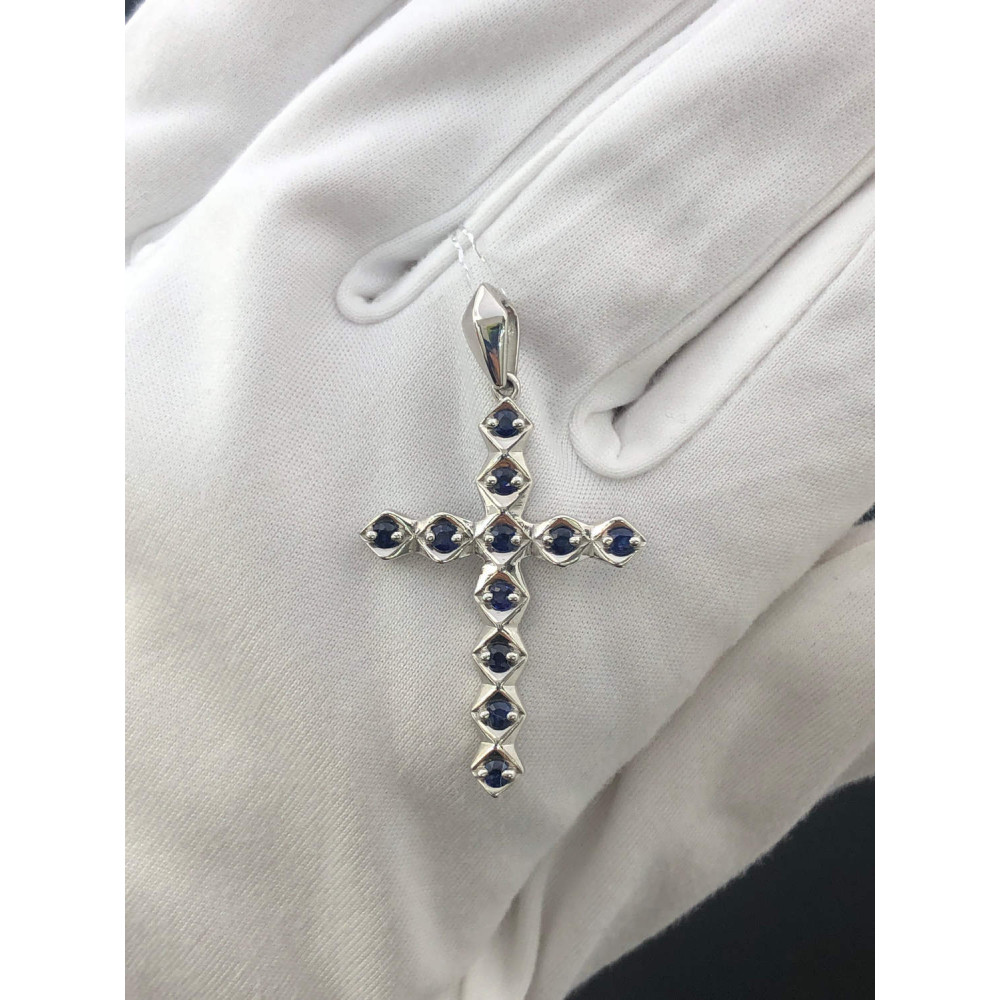 Подвеска крест из белого золота с сапфиром 1/56 186