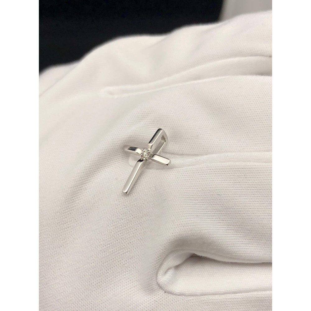 Подвеска крест из белого золота с бриллиантом 1/56 83