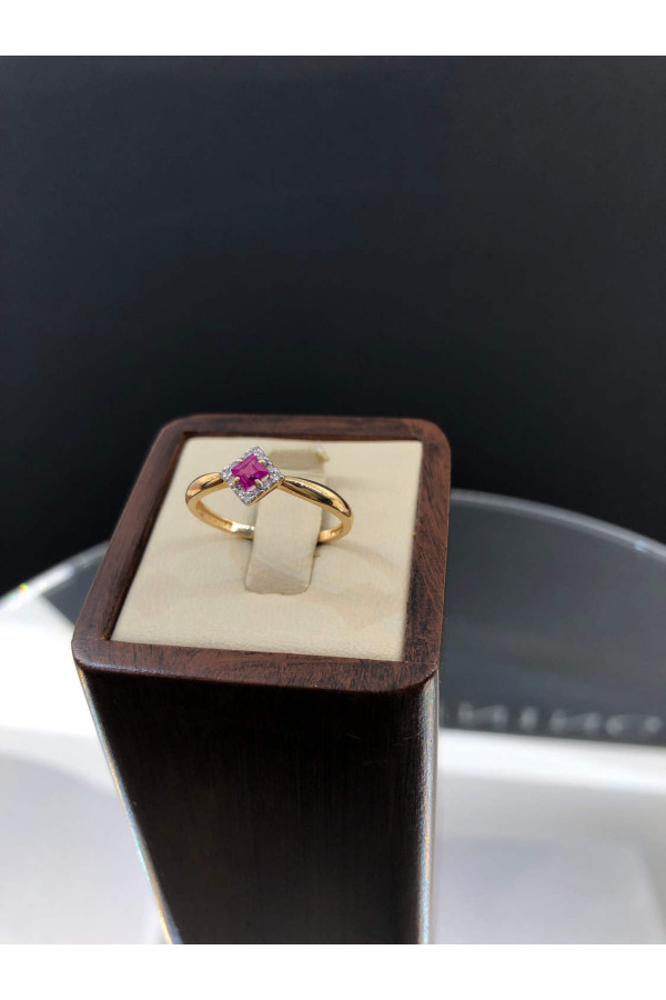 Rubiini ja briljantidega sõrmus 17.5 0/56 108