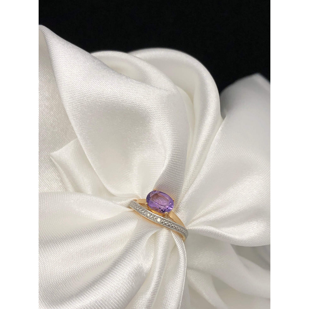 Kuldsõrmus ametüstikivi ja briljantidega 17.0 25.17.3034