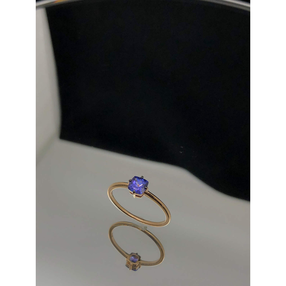 Kuldsõrmus tansaniidi ja musta roodiumiga 0/44 122