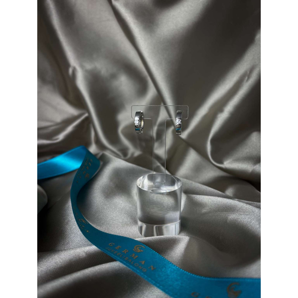 0.22 Ct Diamond Hoop Earrings